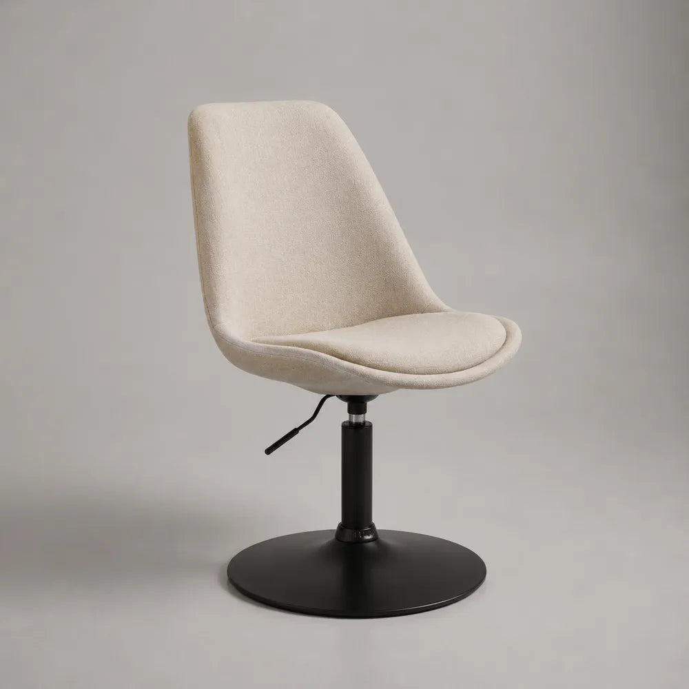 Chaise de salle à manger pivotante rembourrée en tissu beige avec pied en acier noir 55 x 60 x 85 cm